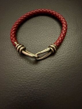 Tiffany & Co. Red Braided Leather 925 Bracelet with Silver Hook Paloma Picasso